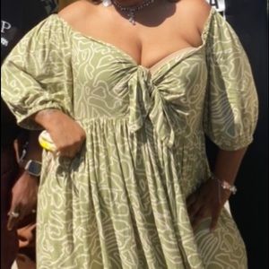 Beautiful off  shoulder gently used summer dress